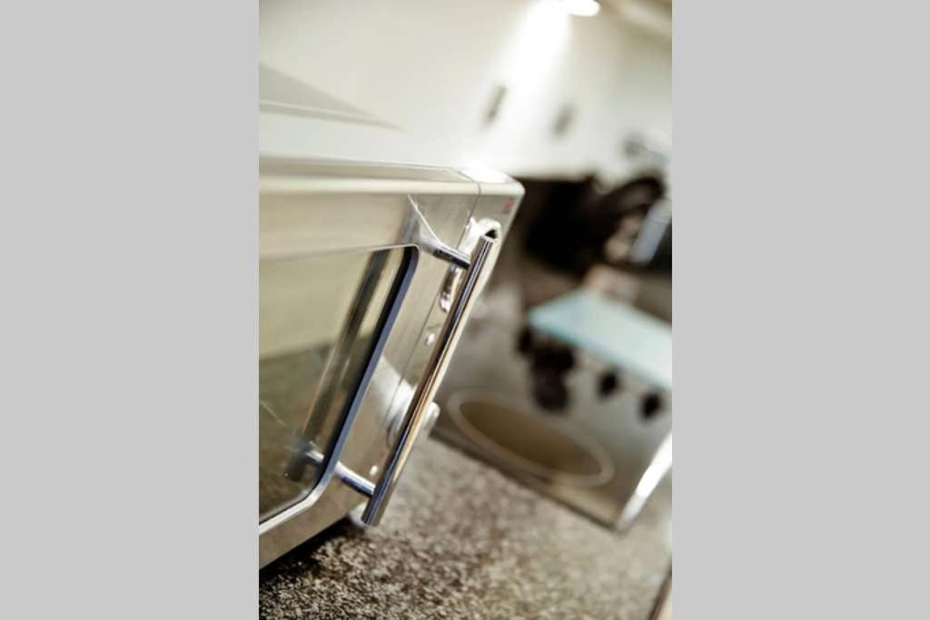Modern Apartment At Slough Station, London In 18 Mins! Exterior photo